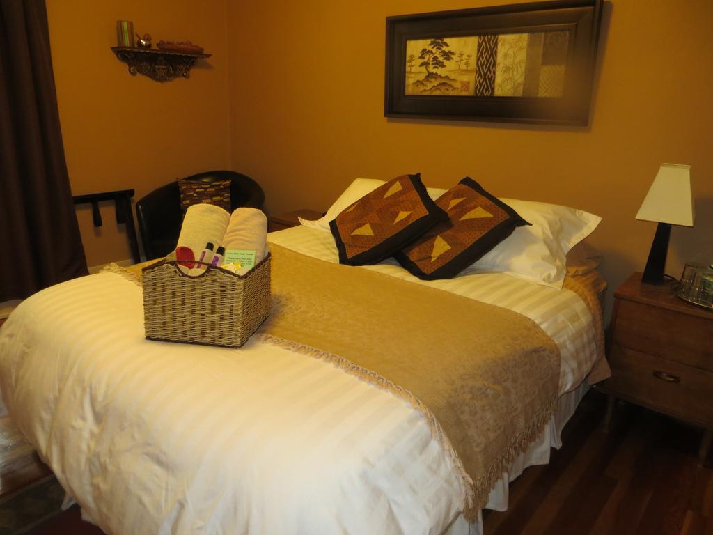 River Lee Executive Bed And Breakfast YYC Pokoj fotografie