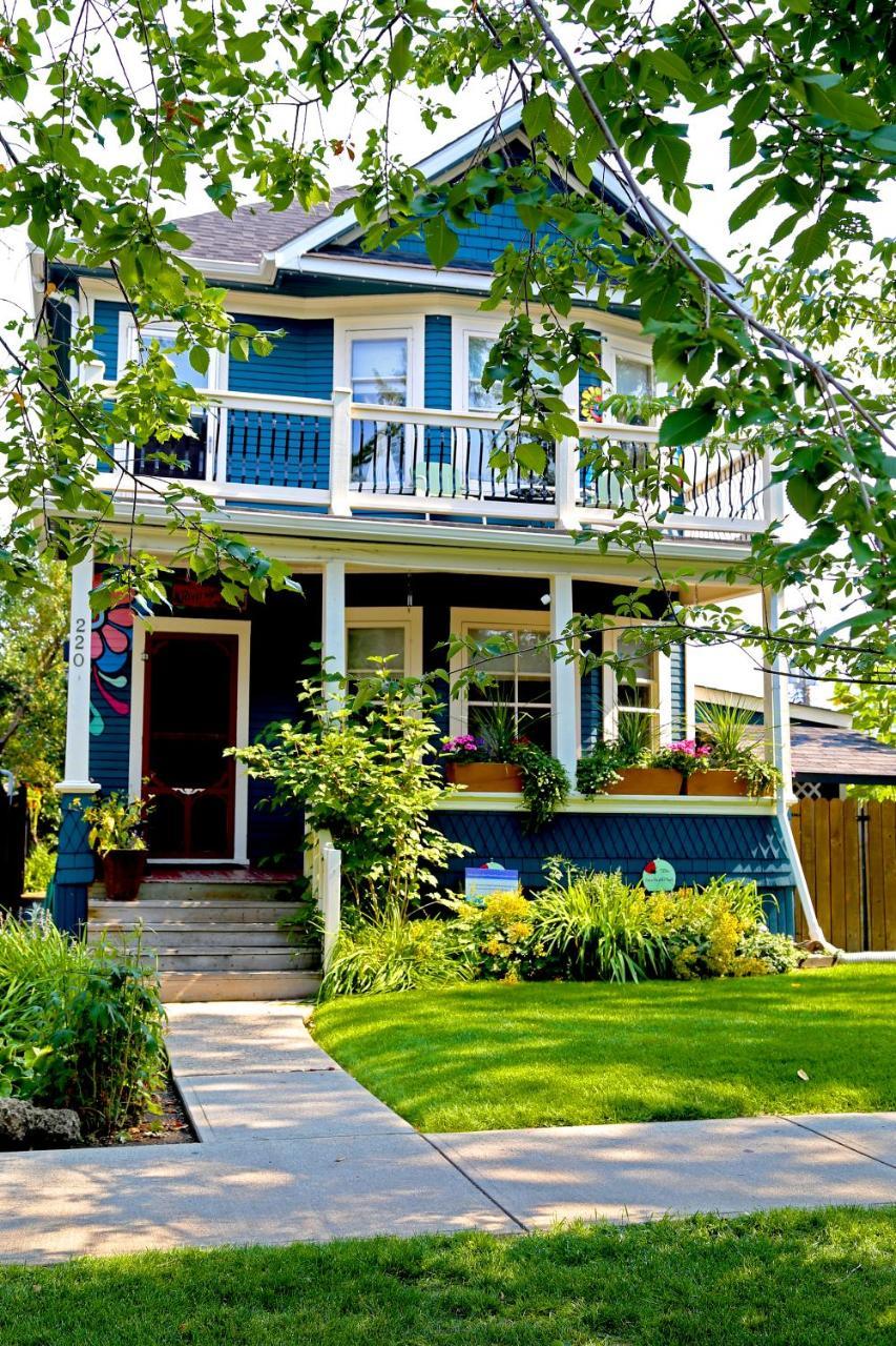 River Lee Executive Bed And Breakfast YYC Exteriér fotografie